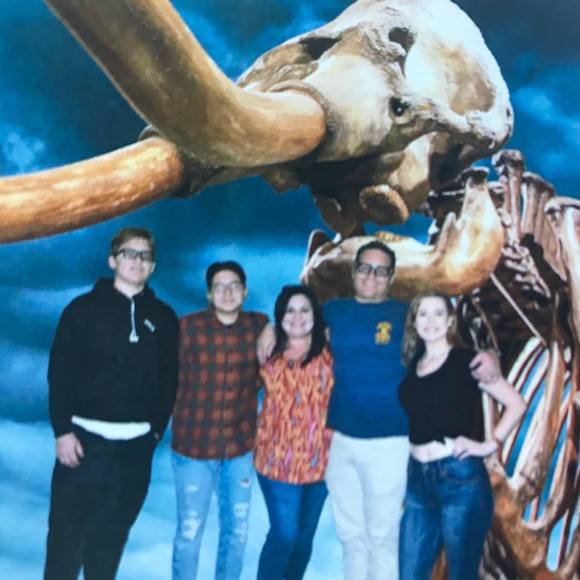 Meet your Posher, Carrie - Picture 1 of 1